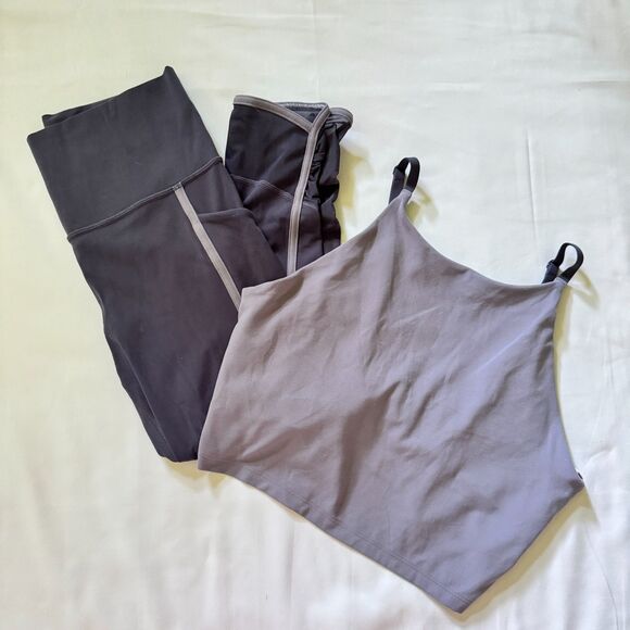 Athleta Salutation Stash Pocket II Capri Medieval Violet Mesh Size Small - Picture 8 of 10